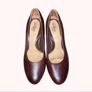 Strictly Comfort 2” Brown Heels Women’s 8.5 US